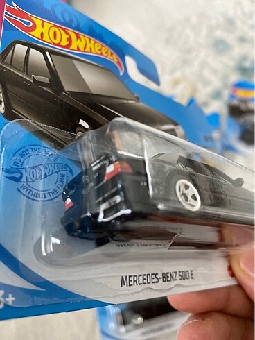 Beden Hotwheels Mercedes 500e
