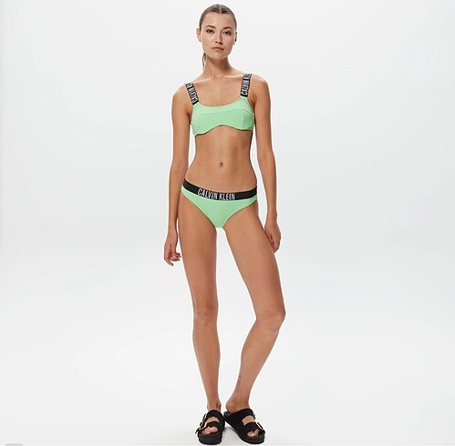 Calvin Klein Calvin Klein etiketli bikini üstü