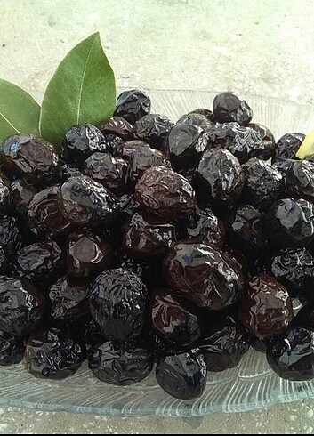 Siyah gemlik zeytin 