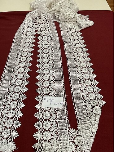 Temiz küpür dantel 14 metre 80 cm beyaz