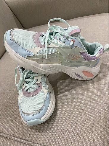 Skechers spor ayakkabı