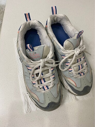 Skechers spor ayakkabı