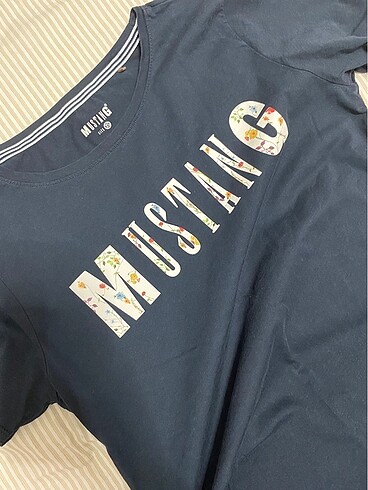 Mustang tshirt