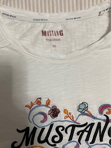 s Beden Mustang tshirt