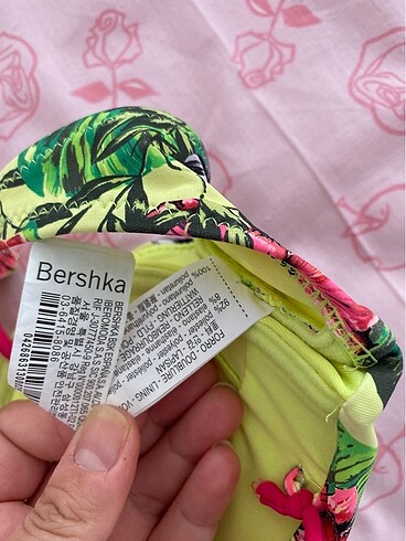 s Beden çeşitli Renk Bershka strablez bikini üst
