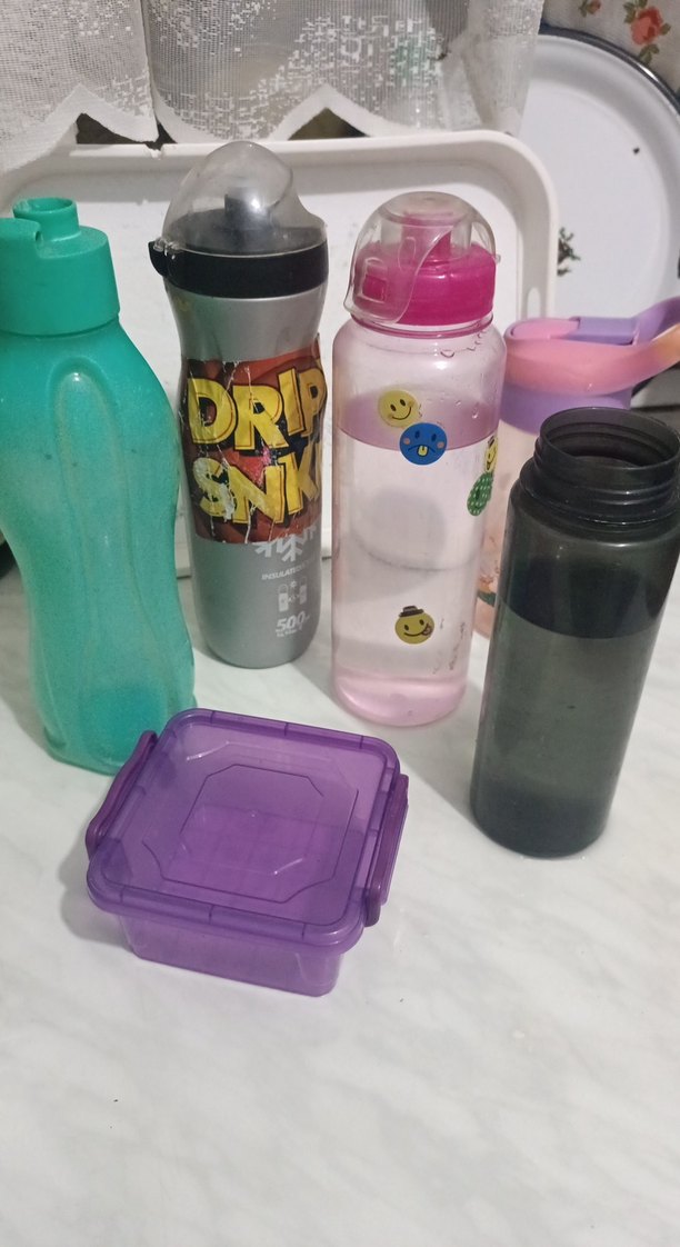 Çocuklar için renkli termos şişe ve saklama kabı hepini birlikte - Görsel 3