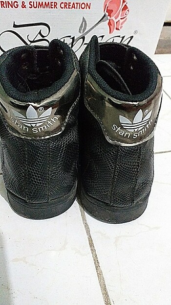 39 Beden siyah Renk Adidas spor ayakkabı 