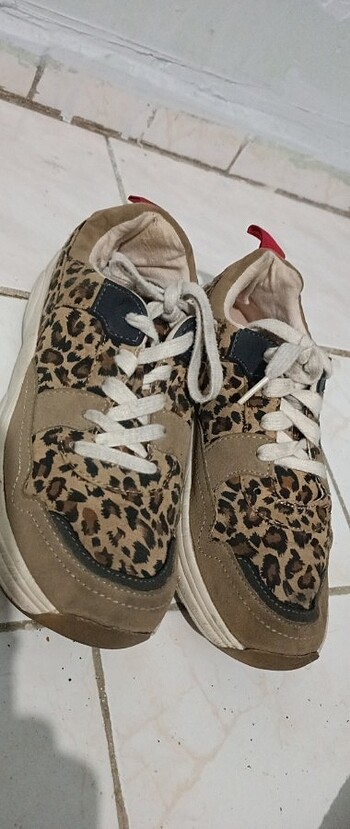 Zara 36 no Zara spor ayakkabi