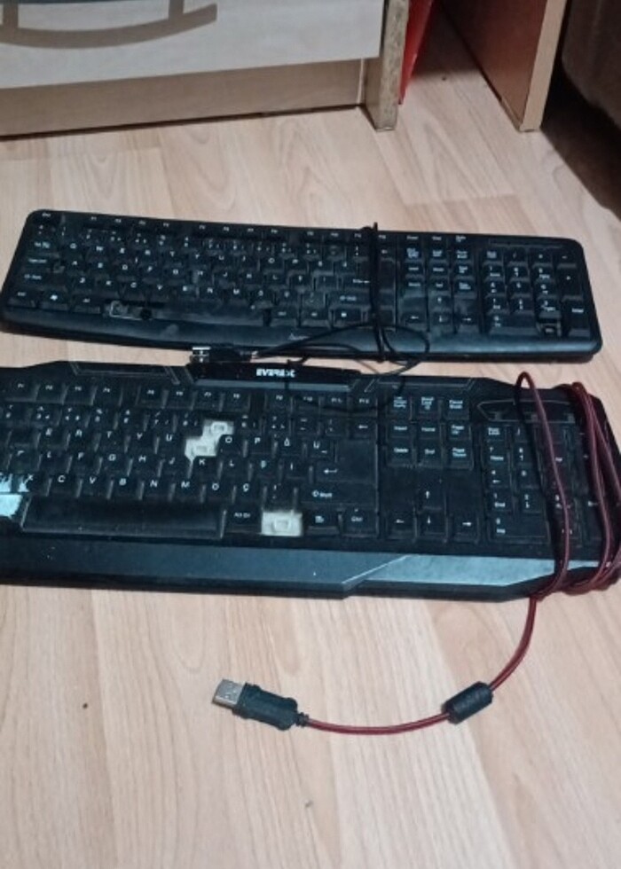 İki klavye tamircilerin dikkatine ayrı ayri marka ikiside - Görsel 3