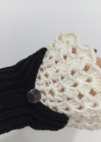 Dantel Detaylı Siyah Beyaz Örgü Eldiven - Görsel 4