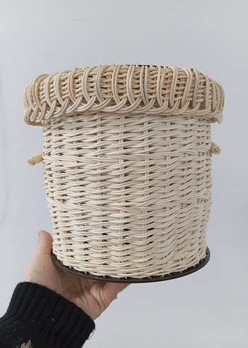 El Yapımı Hasır ve Ahşap Dekoratif kapaklı sepet. - Görsel 3