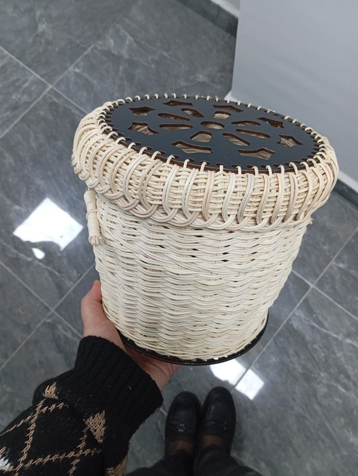 El Yapımı Hasır ve Ahşap Dekoratif kapaklı sepet. - Görsel 2