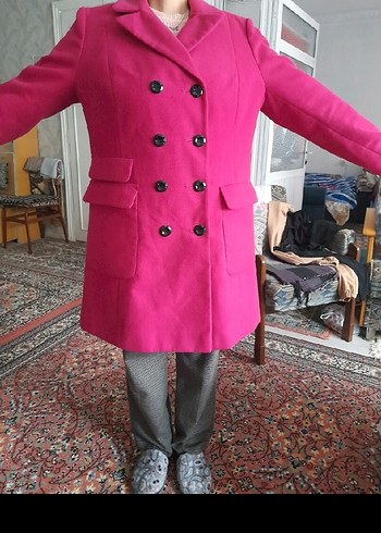 Pembe Düğmeli Midi Boy Kaban