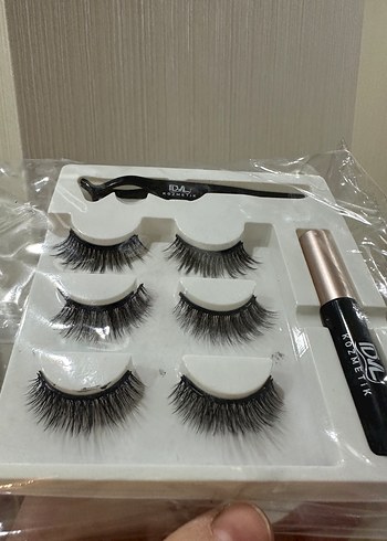 Mıknatıslı Kirpik Seti ve Yapıştırıcı - Görsel 2