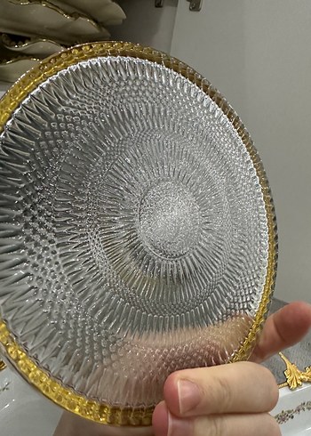 Altın Kenarlı Cam Tabak - Görsel 3