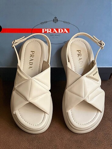 Prada Prada