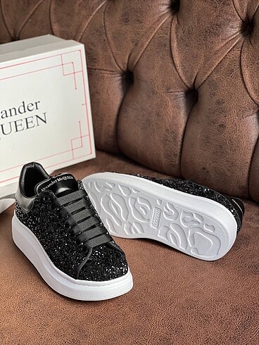 Alexander McQueen Kaçırmayın