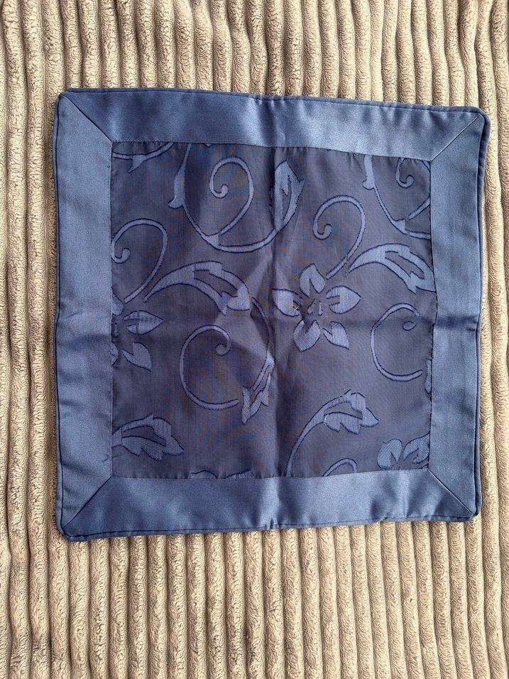 Nakışlı Mavi Kırlent Kılıfı - Görsel 3