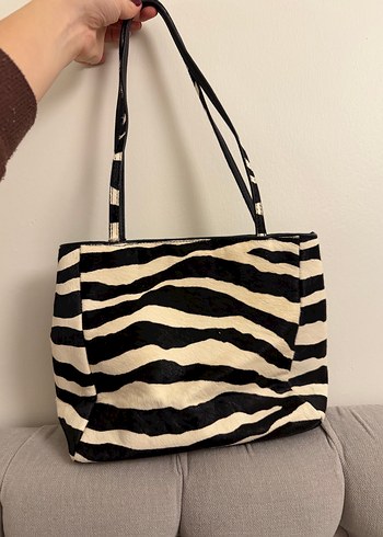 Kürk Detaylı Zebra Desenli Kadın Deri Çanta - Görsel 8