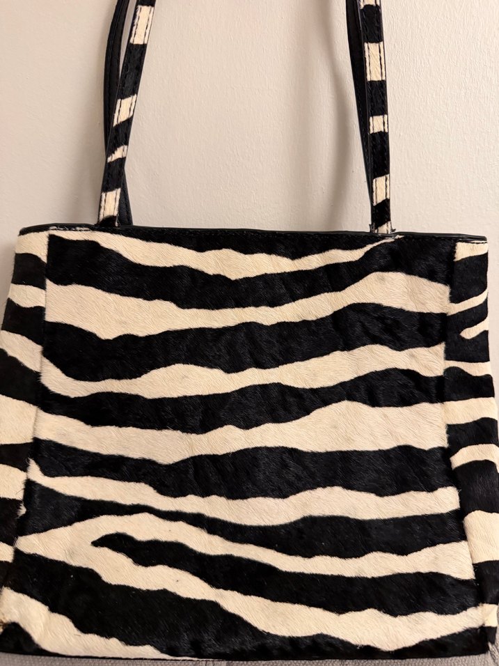Kürk Detaylı Zebra Desenli Kadın Deri Çanta - Görsel 5