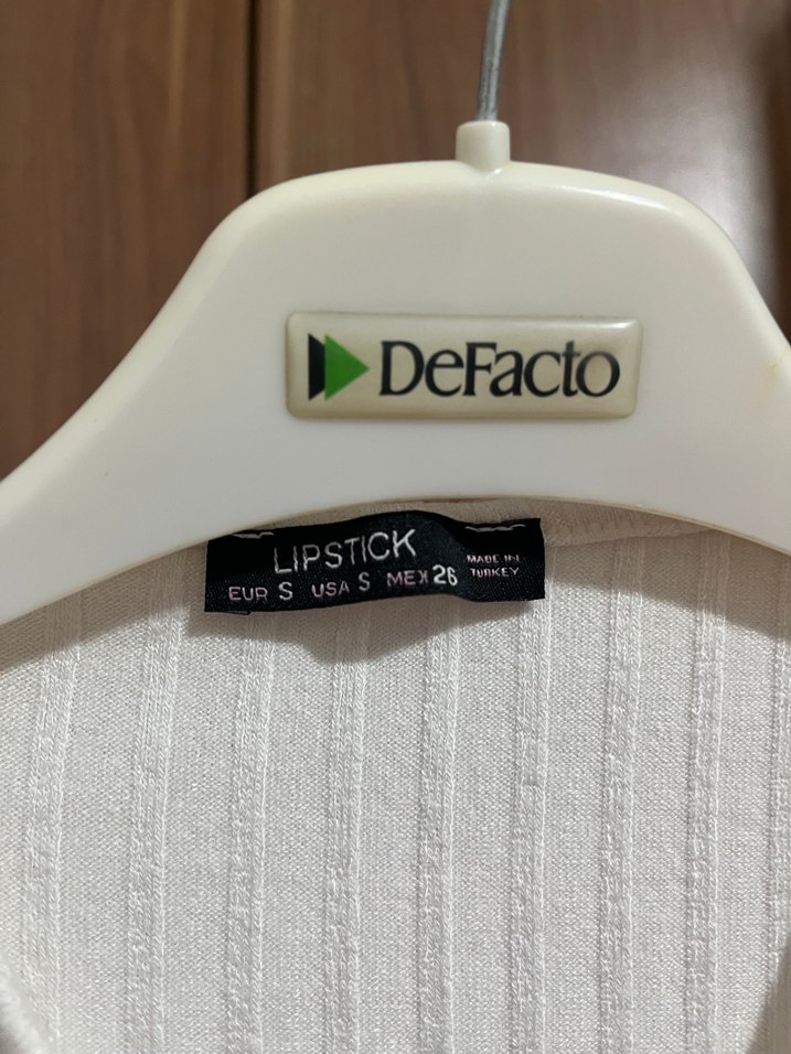 Beyaz V Yakalı Kısa Kollu Mini Triko Elbise - Görsel 2