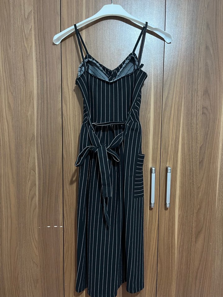 Siyah Çizgili Uzun İnce Askılı Elbise - Görsel 2