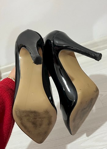 Siyah Parlak Stiletto Kadın Topuklu Ayakkabı - Görsel 5