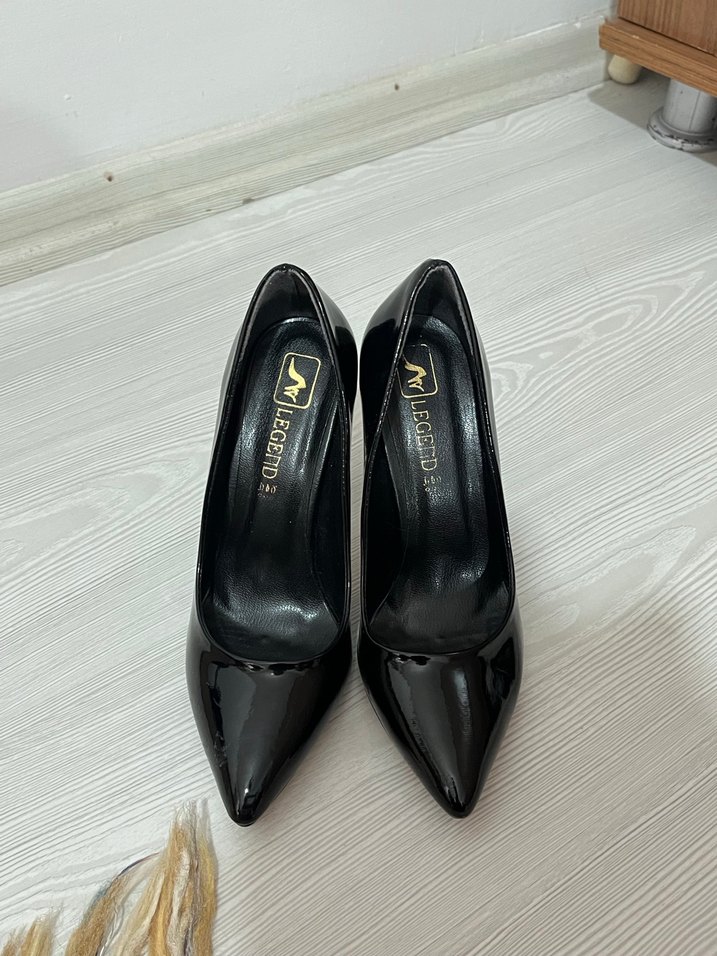 Siyah Parlak Stiletto Kadın Topuklu Ayakkabı - Görsel 2