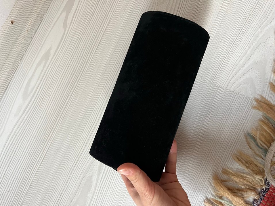 Siyah Süet Kadın Portföy Çanta abiyelerle de çok uyumludur - Görsel 3