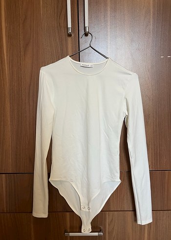 Stradivarius Beyaz uzun Kollu çıtçıtlı body - Görsel 2