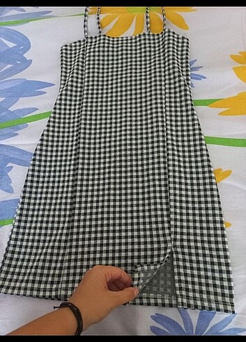 490t olan STRADİVARİUS elbise sadece 80tl - Görsel 3