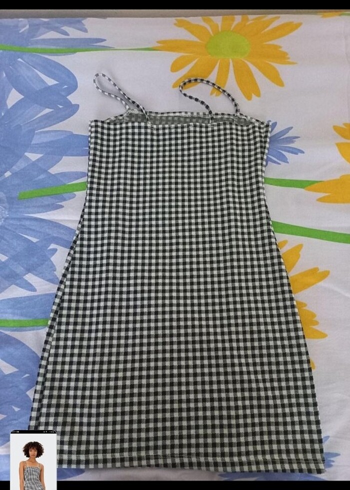 490t olan STRADİVARİUS elbise sadece 80tl - Görsel 2