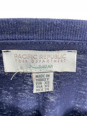 xs Beden mavi Renk Pull and Bear T-shirt %70 İndirimli.