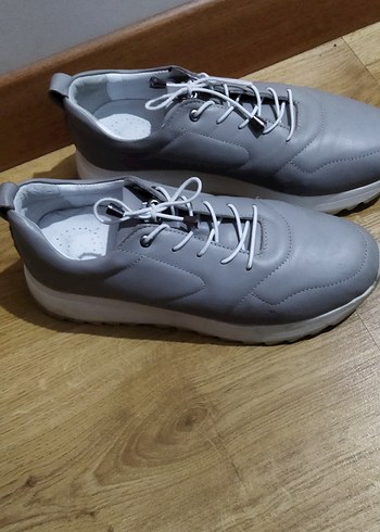 Gri Kadın Spor Ayakkabı Rahat Tasarım