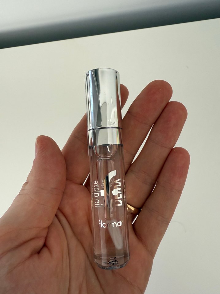 Flormar Dewy Lip Glaze 001 - Görsel 2