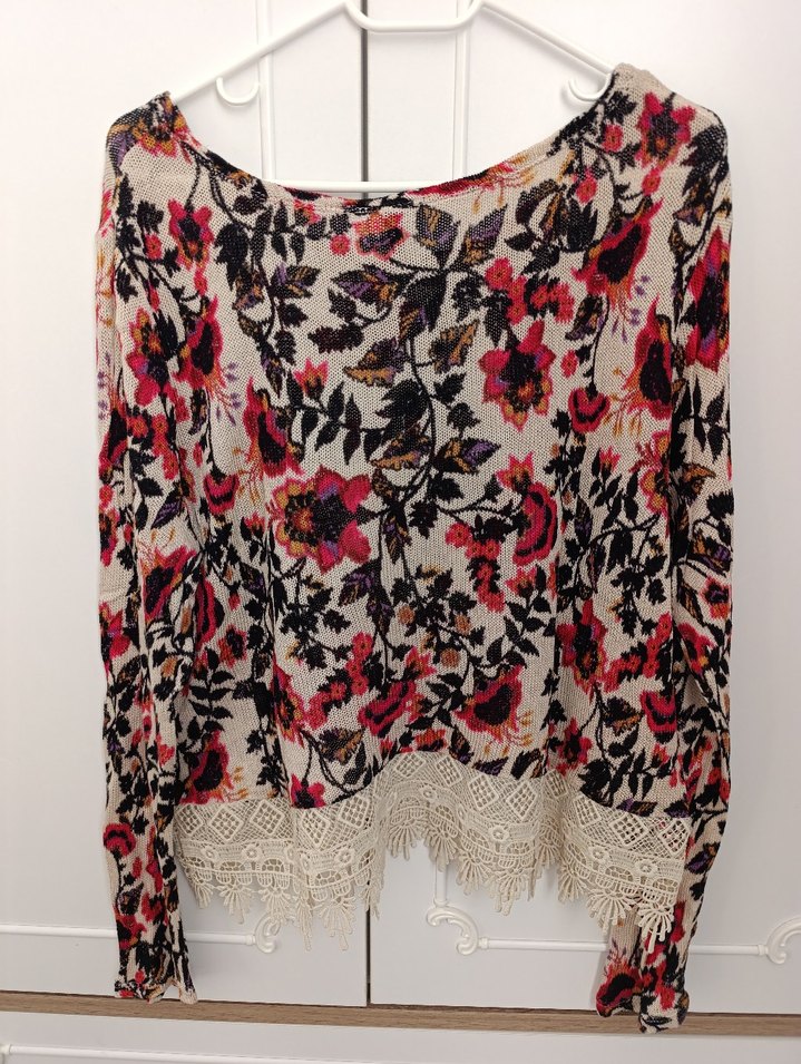 Dantel Detaylı Bohem Çiçekli Uzun Kollu Bluz - Görsel 4