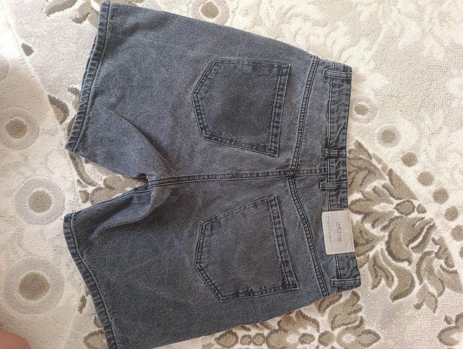 Gri Loose Fit Mini Denim Şort - Görsel 4