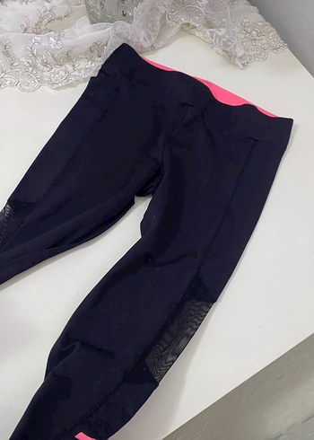 Pembe Detaylı Siyah Kadın Spor Tayt - Görsel 4