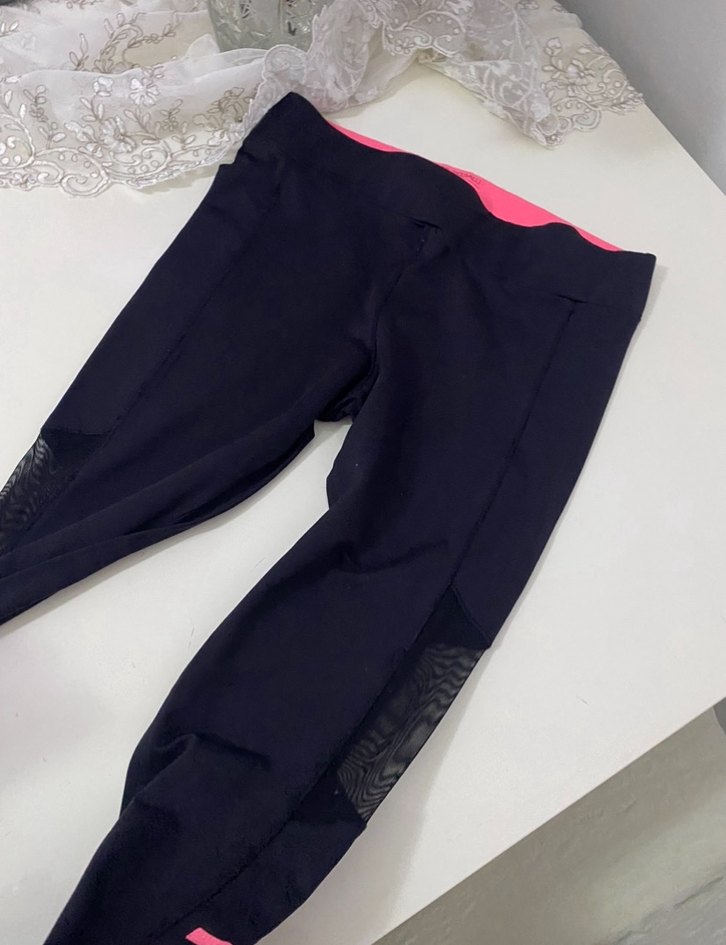 Pembe Detaylı Siyah Kadın Spor Tayt - Görsel 4