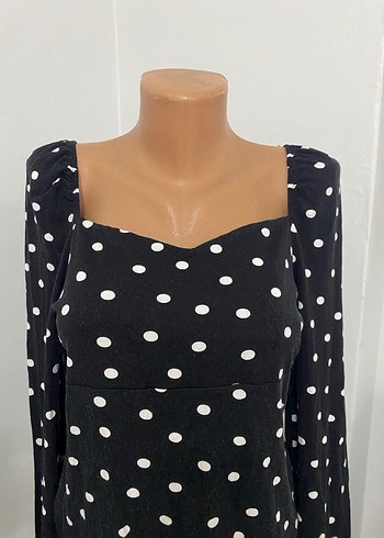 Puantiye Desenli Siyah Mini Bluz - Görsel 2