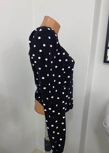 Puantiye Desenli Siyah Mini Bluz - Görsel 3