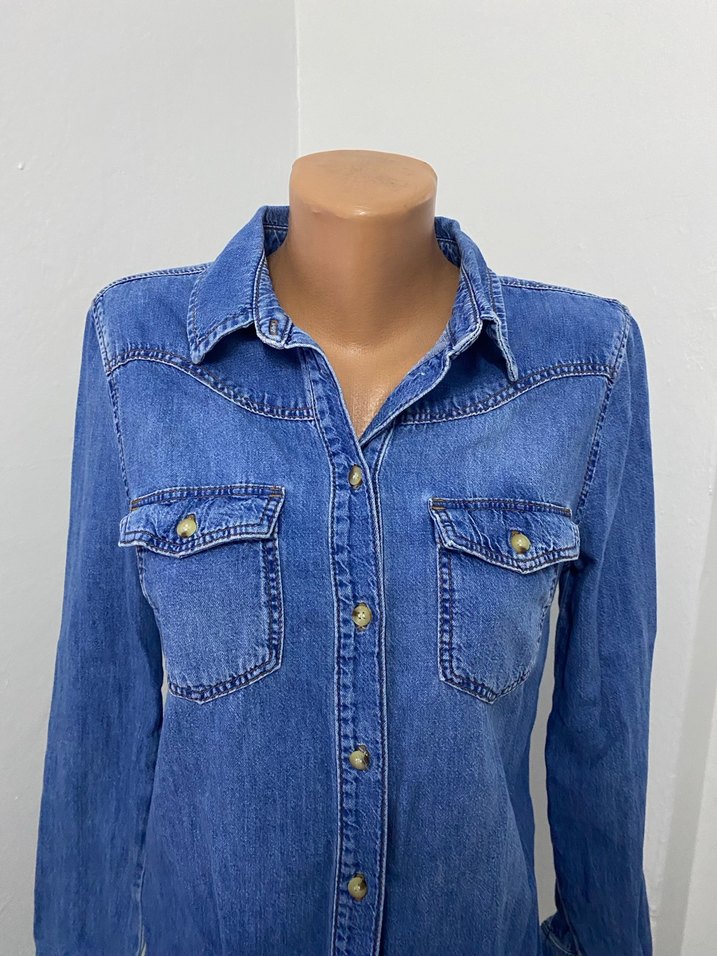 Düğmeli Mavi Denim Kadın Gömlek - Görsel 2