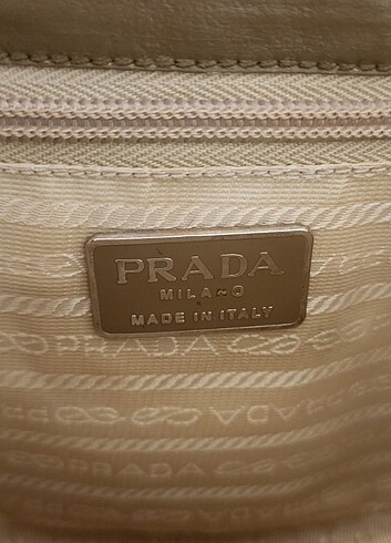 PRADA Leather Baguette Bag - Görsel 8