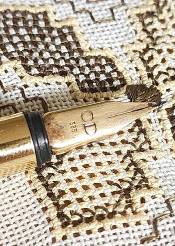 Dior CHRİSTİAN DİOR Altın Uç Dolma Kalem
