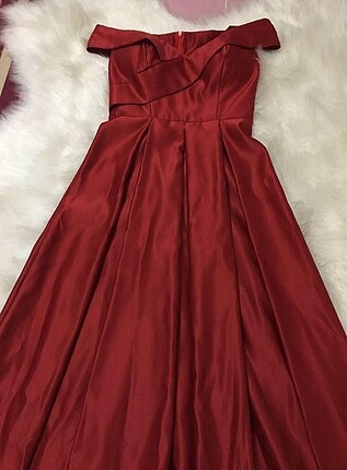 kırmızı elbise
