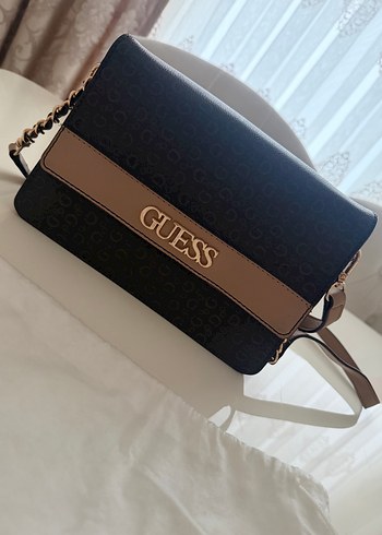 Guess Capraz Askili Canta