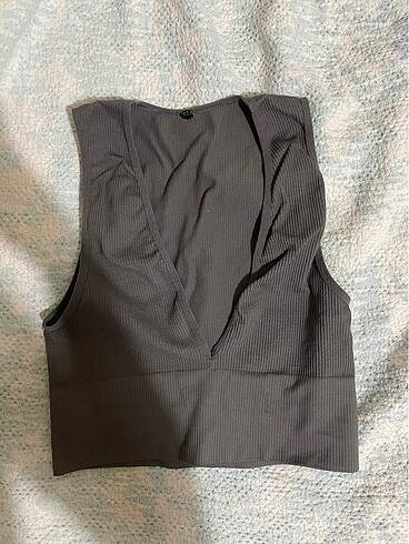 Crop urban outfitters