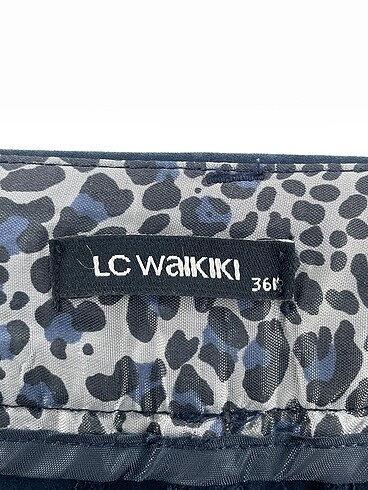 36 Beden lacivert Renk LC Waikiki Düz Kesim %70 İndirimli.