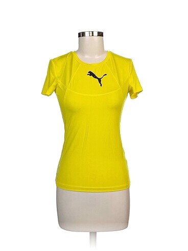 Puma T-shirt %70 İndirimli.