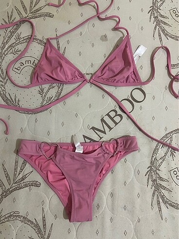 Pembe kalpli bikini takımı